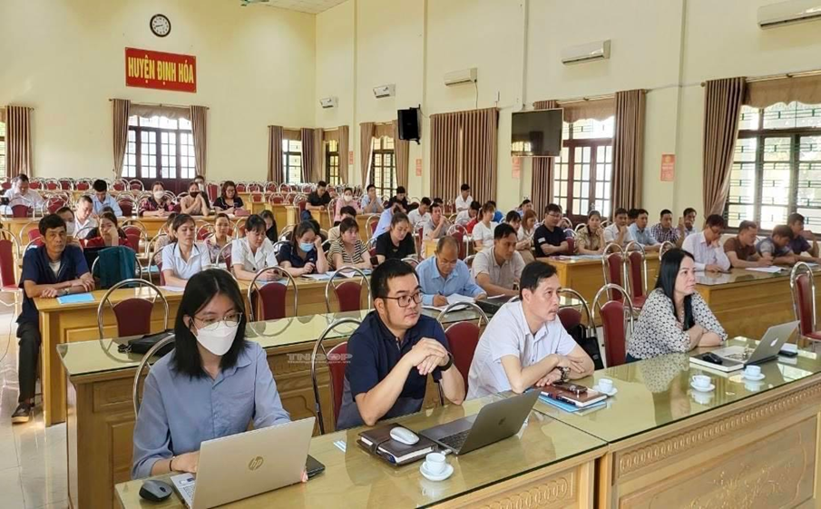 Tập huấn phần mềm chuyển đổi số gia tăng hiệu quả sản xuất và kế toán cho HTX tại huyện Định Hóa, Thái Nguyên