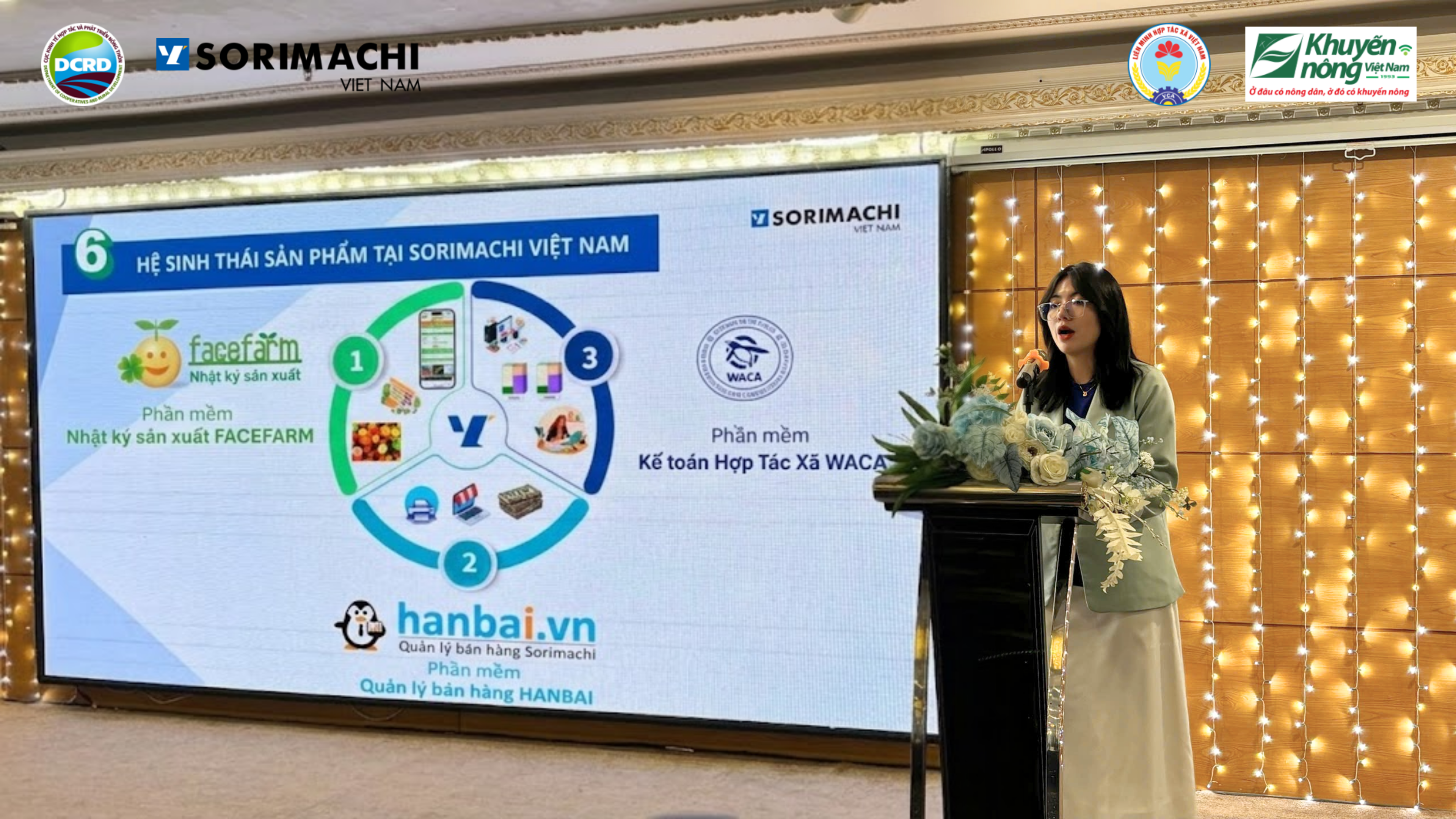 đại diện Sorimachi Việt Nam giới thiệu tổng quan Nền tảng chuyển đổi số hỗ trợ nông nghiệp cùng ba phần mềm tích hợp